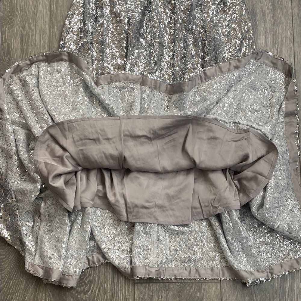 Hill House - NWT! The Collector’s Edition Ellie Nap Dress Silver Sequin - Size S - Picture 10 of 10